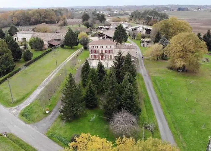 Salle De Reception Et Hebergements Villa *