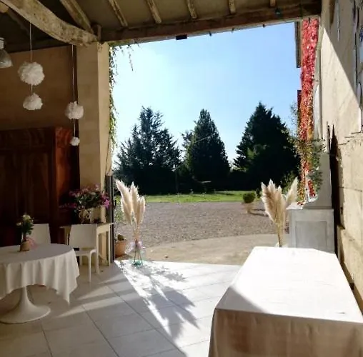 Salle De Reception Et Hebergements