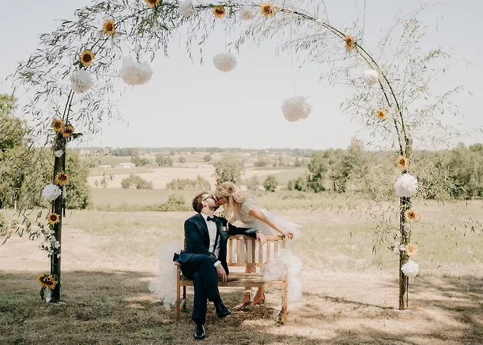 Salle De Reception Et Hebergements * Rouffignac