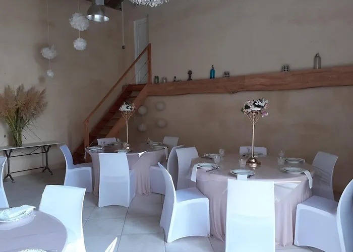 Villa Salle De Reception Et Hebergements *