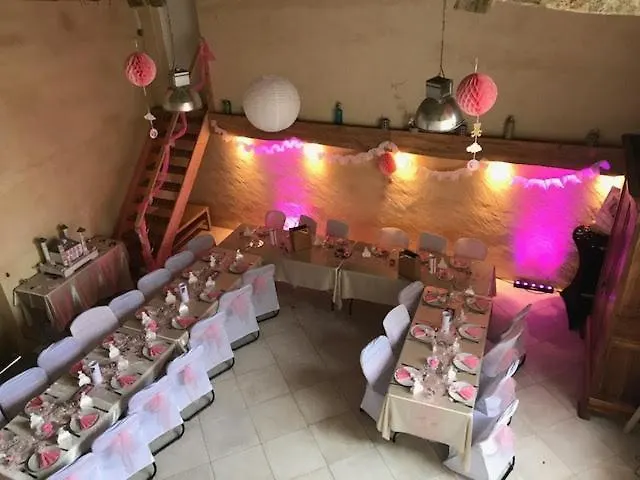 Villa Salle De Reception Et Hebergements