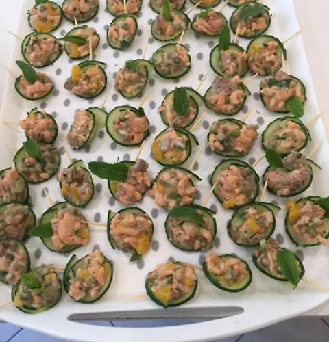 Villa Salle De Reception Et Hebergements *